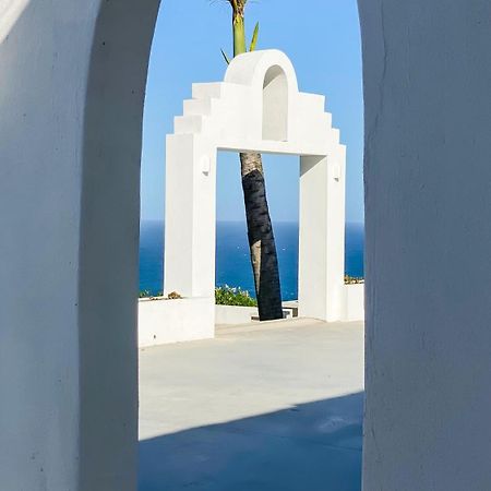 Santorini Guesthouse Amanzimtoti Exterior foto